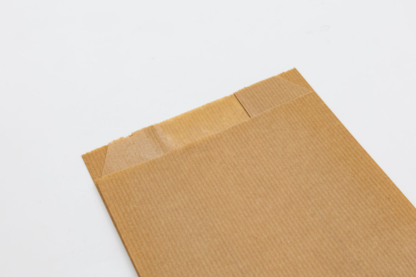 Pack de 200 Bolsas de Papel Kraft Marrón 35 gr/m2 con Fondo en V – 14x9x18 cm