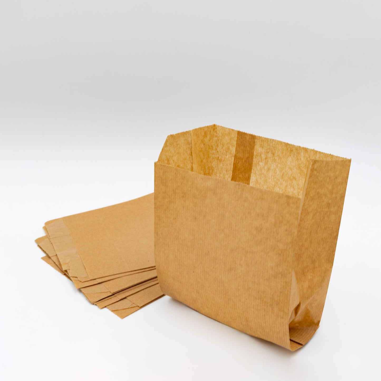 Pack de 200 Bolsas de Papel Kraft Marrón 35 gr/m2 con Fondo en V – 14x9x18 cm