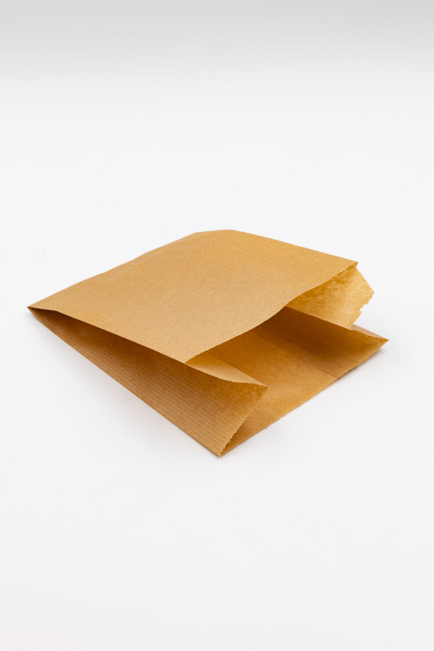 Pack de 200 Bolsas de Papel Kraft Marrón 35 gr/m2 con Fondo en V – 14x9x18 cm