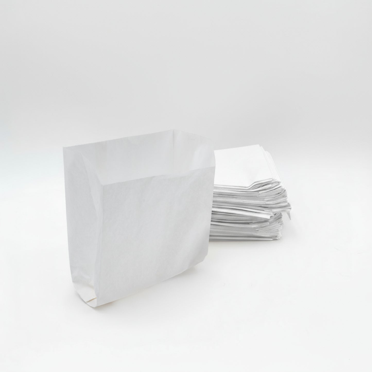 Pack of 200 White Kraft Paper Bags 35 gr/m2 with V-shaped bottom – 14x9x18 cm